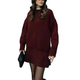 Kuscheliges zweiteiliges Set aus Strickpullover und Rock