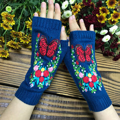Lange, warme Strickhandschuhe mit Schmetterlingsblumenmuster