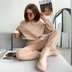 Conjunto de chándal de dos piezas con capucha