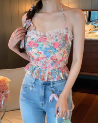 Top con volantes y estampado pastel con lazo en los hombros