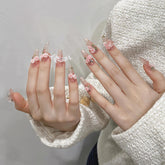 Handgefertigtes UV-Nagel-Schönheitspflaster, fertiges Produkt