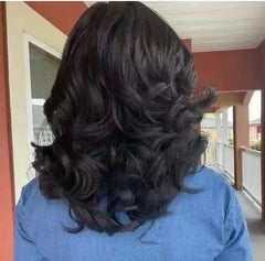 Peluca de fibra de alta temperatura con flequillo lateral y cabello corto y liso