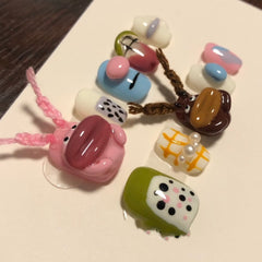 Pasadores creativos y divertidos con forma de boca de salchicha de muñeca fea