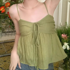 Üppiges, gesmoktes, ärmelloses, kurzes Top