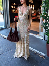 V-neck pastoral floral ruffled slim dress