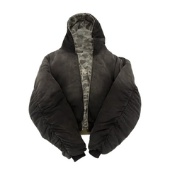 Chaqueta acolchada reversible con estampado de camuflaje