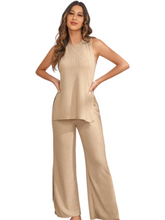 Lounge-Set mit seitlichem Tanktop und Schlaghose