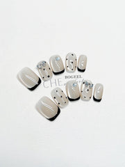 Handgetragenes kurzes Katzenauge