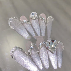 Handgefertigte High-End-Rüstung