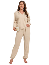 Lounge-Set mit Kapuze und Schulterpolstern