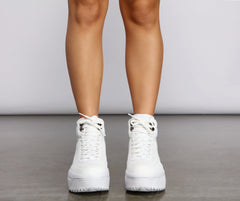 Too Fab Plateau-Sneaker aus Kunstleder