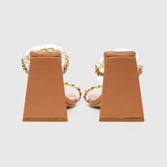 Sandalen mit quadratischer Zehenpartie und dickem Absatz