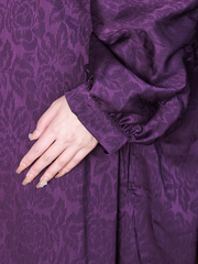 Vestido elegante de seda con mangas murciélago y corte A