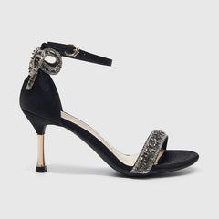 Sandalias de tacón alto y fino con tiras en el tobillo, color negro