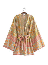 Gelber kurzer Kimono-Staubmantel aus Baumwolle