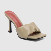 Sandalen mit schmalen Absätzen und quadratischer Zehenpartie