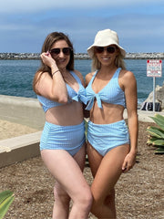 Bikini-Set mit Neckholder, Knoten, offenem Rücken, gerüschtem Design und hoher Taille