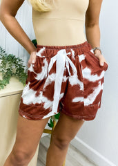 Zweifarbige Batik-Shorts