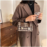 Bolsa con cierre giratorio de pata de gallo