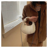 Bolso de mano con nudo plisado