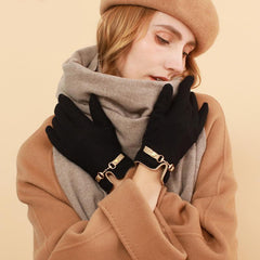 Guantes con detalle de hebilla de metal