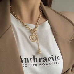 Collar de cadena asimétrica con moneda y retrato