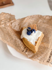 Vela decorativa de gofre con crema