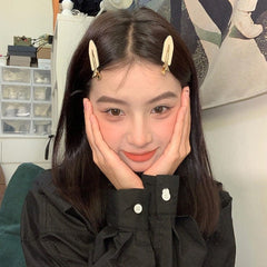 Pinza para el pelo pequeña y sencilla de dos tonos