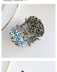 Mini Haarklammer in neutralen Farben