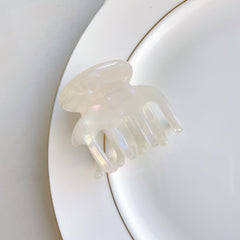 Mini Haarklammer in neutralen Farben