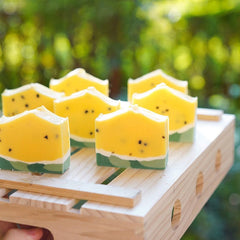 Jabón artesanal de sandía amarilla