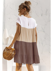 Vestido colorido con volantes