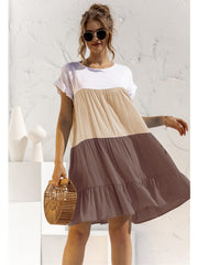 Vestido colorido con volantes