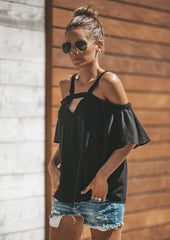 Top liso con hombros descubiertos y aberturas