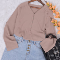 Blusa de primavera con cremallera