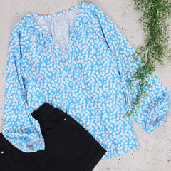 Bluse mit Blumenmuster und Raffung