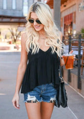 Blusa de color liso con escote pronunciado