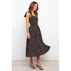 Vestido floral fruncido con hombros anudados