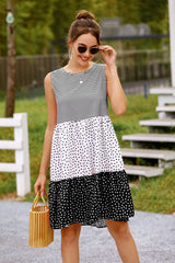 Vestido escalonado con estampado mixto