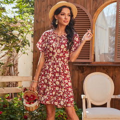 Vestido floral con lazo en el cuello