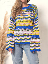 Gestrickter Boho-Pullover mit Cut-Out