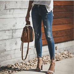 Zerrissene Jeans mit hoher Taille