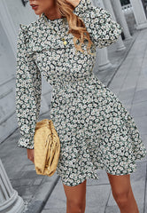 Vestido vintage con ribete de volantes florales