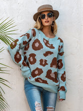 Strickpullover mit überschnittener Schulter und Leopardenmuster