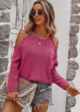 Einfarbiger Strickpullover mit schulterfreien Ärmeln
