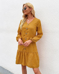 Gepunktetes Button-Down-Kleid