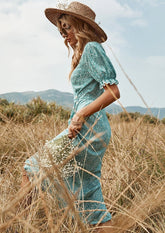 Bedrucktes Wickelkleid mit seitlichen Knöpfen