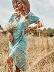 Bedrucktes Wickelkleid mit seitlichen Knöpfen