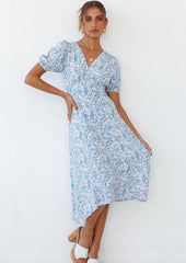 Vestido de verano con dobladillo asimétrico floral