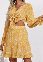 Conjunto de top y falda con lazo floral al frente